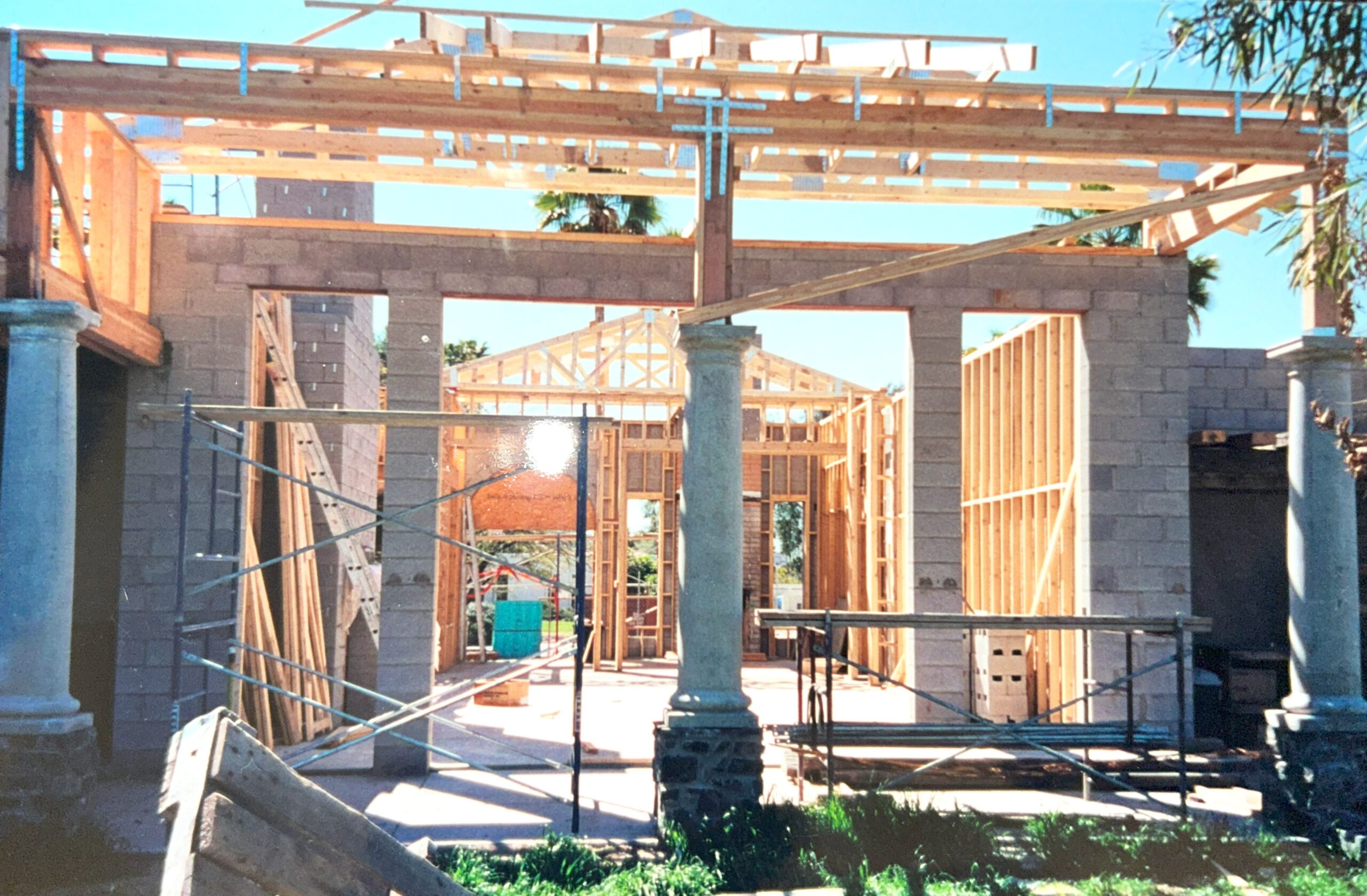 Rear Masonry Pre-Cast Columns Look South Thru Great Room